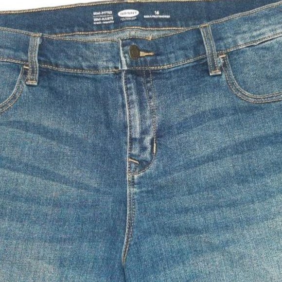 Ladies Jean Shorts by Old Navy size 16 - Picture 5 of 9